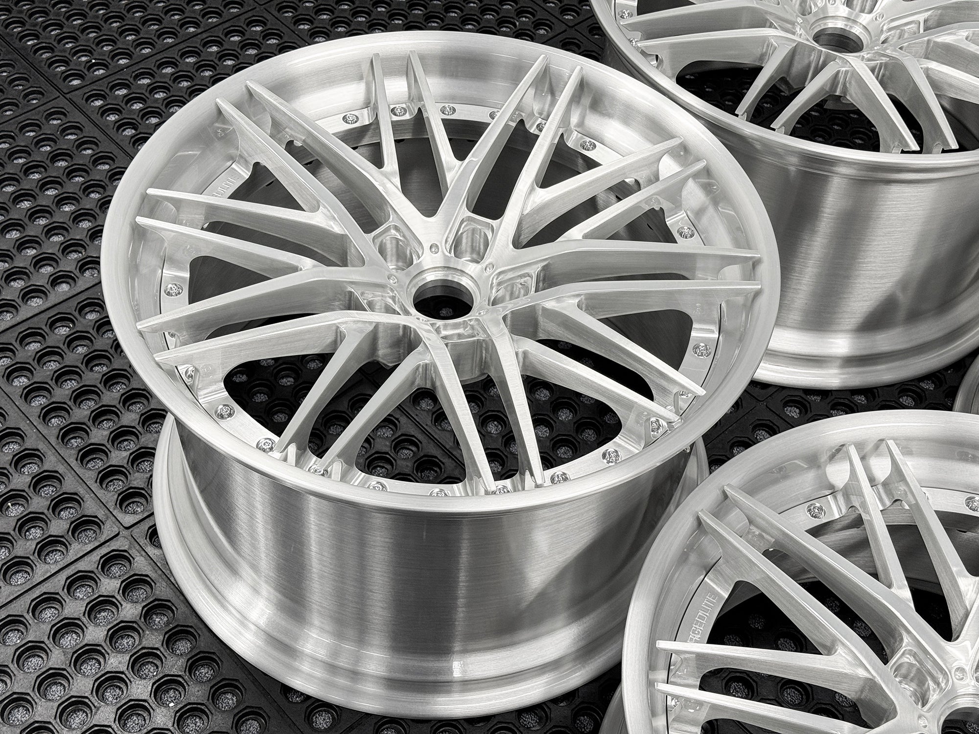 RENZO FORGEDLITE DC7 2PC MODULAR WHEELS - 