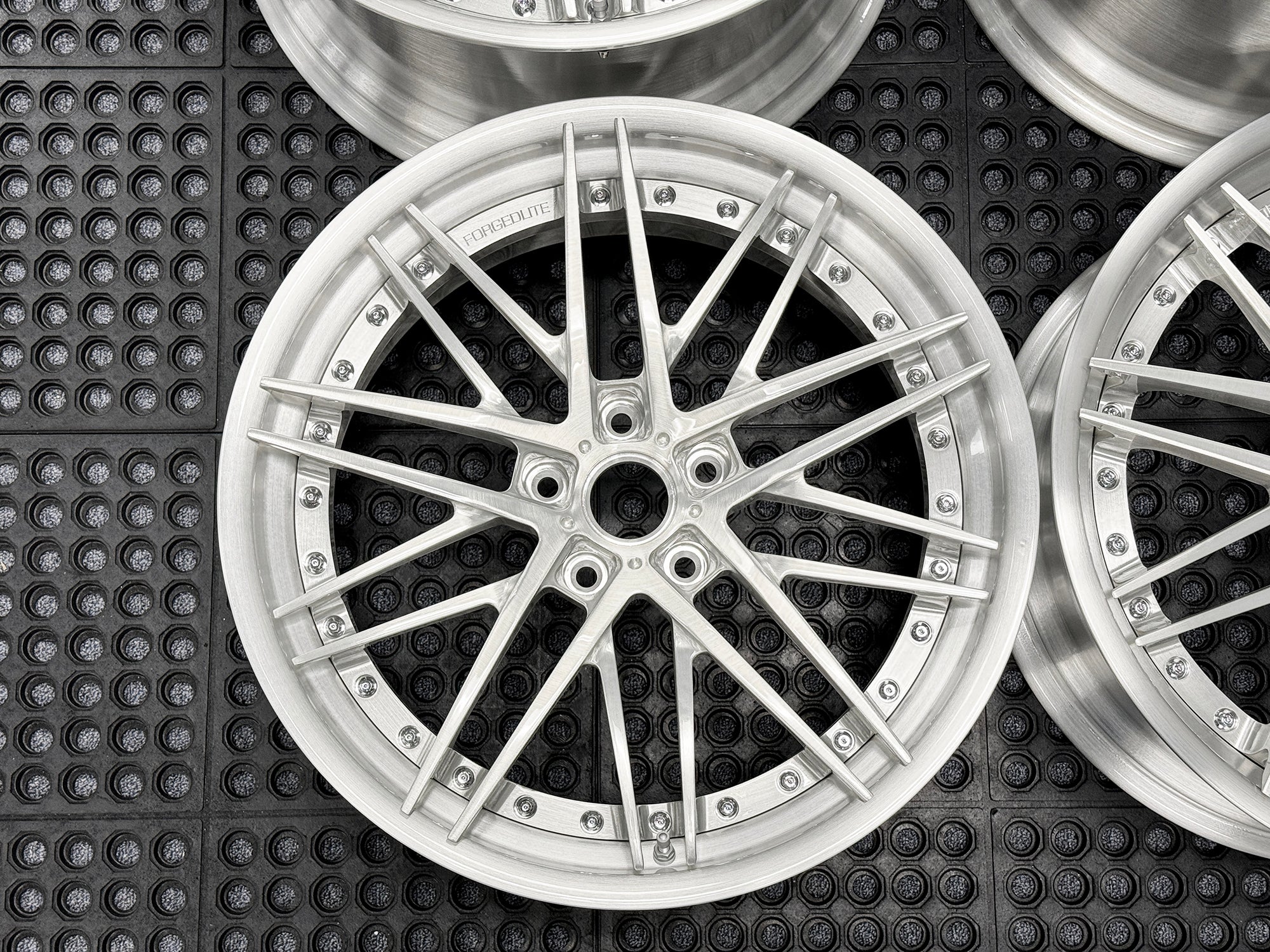 RENZO FORGEDLITE DC7 2PC MODULAR WHEELS - 